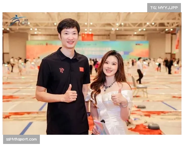 击剑团体赛广东对阵江苏，雷声弟子亮相