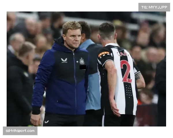 “阿斯顿维拉2-1逆转利兹联，罗杰斯梅开二度升至第四”