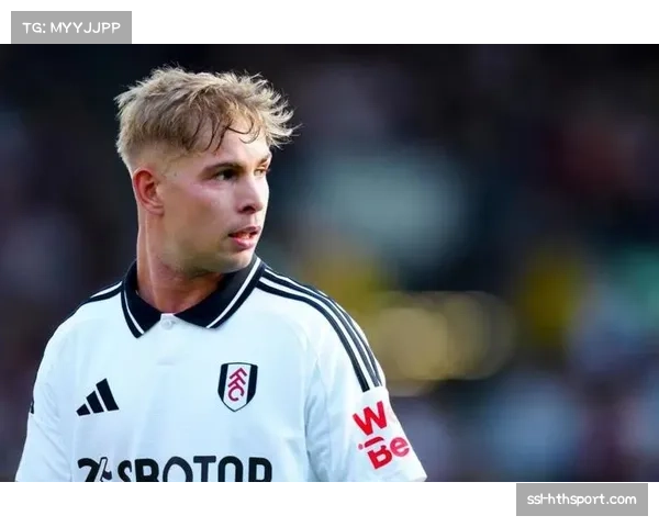 富勒姆球迷高歌致敬史密斯-罗，尽管球队落后曼城