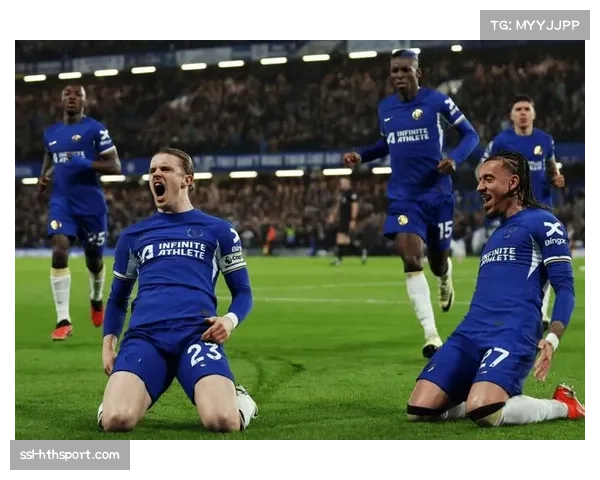 切尔西客场对阵富勒姆,新帅罗塞尼尔现场观战 切尔西客场对阵富勒姆,新帅罗塞尼尔现场观战